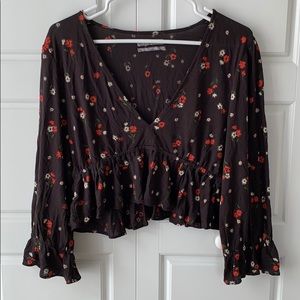 Adorable floral top!